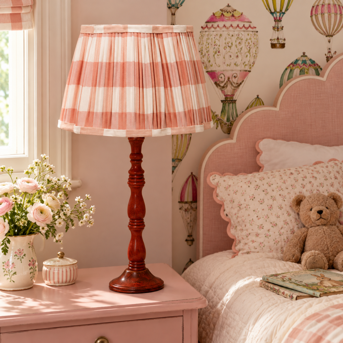 Pleated Scalloped Lampshade in Pink