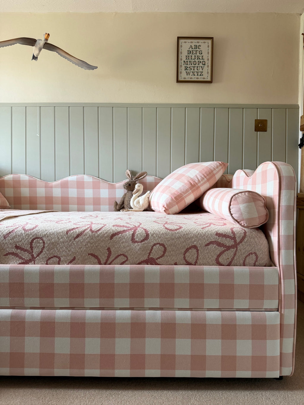The Lochlan Trundle Bed - Wavy Pink Gingham