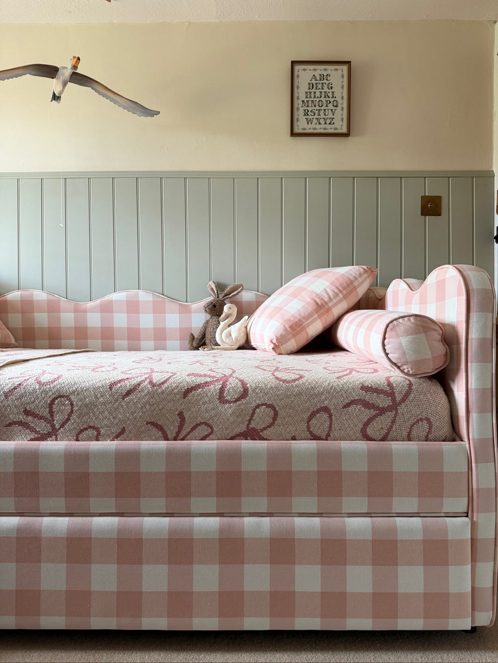 The Lochlan Trundle Bed - Wavy Pink Gingham