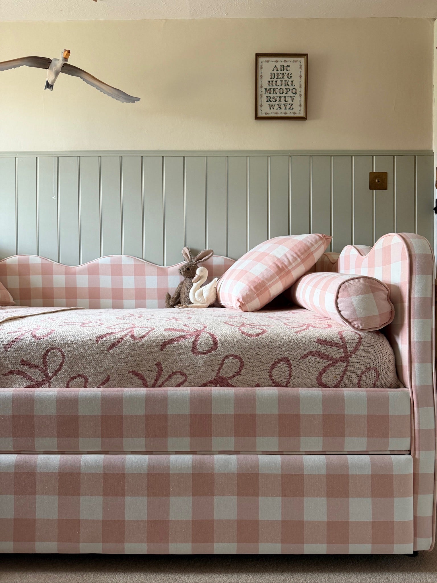 The Lochlan Trundle Bed - Wavy Pink Gingham
