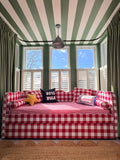 Lochlan Wavy Bed in Red