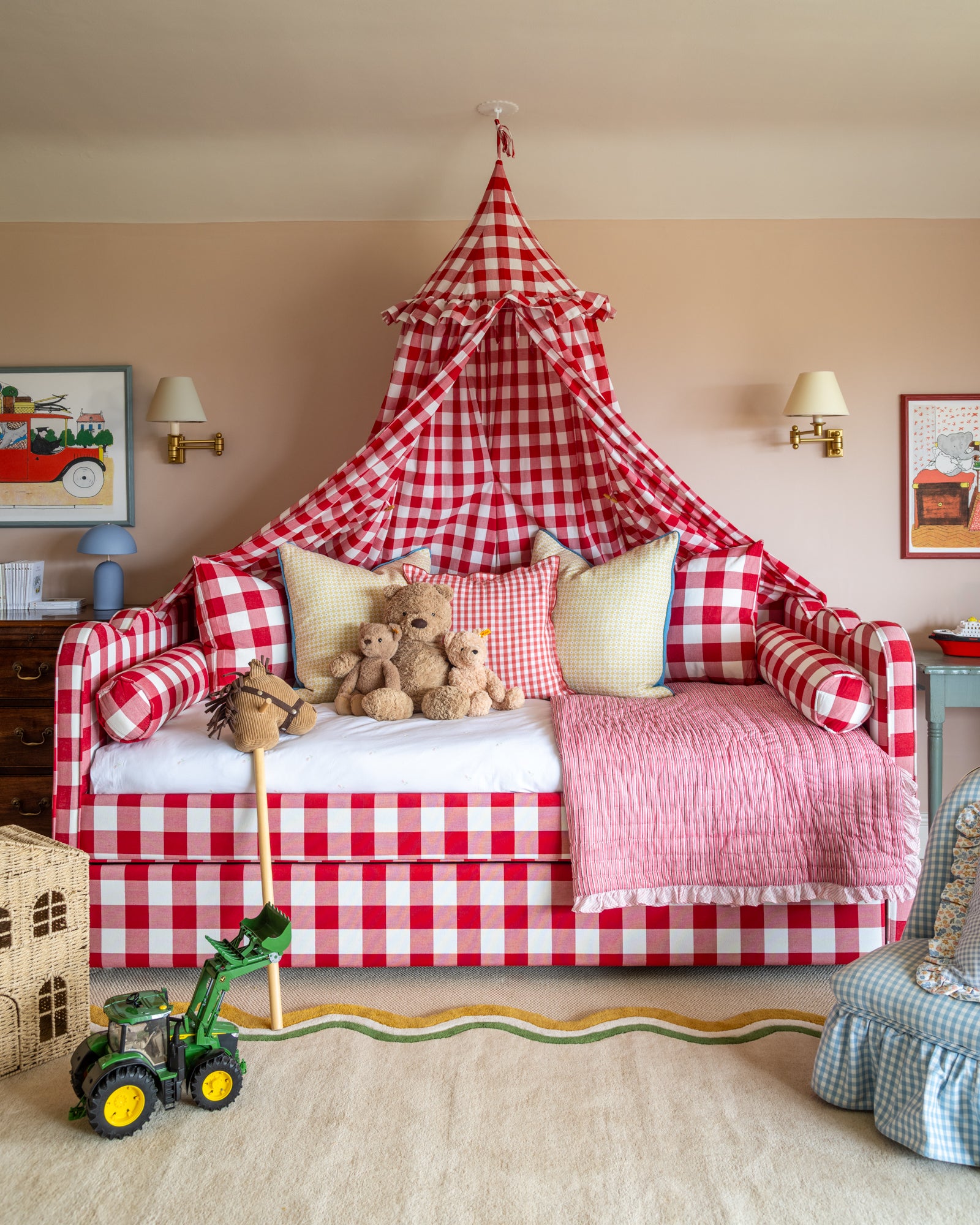Lochlan Red Gingham Single Bed