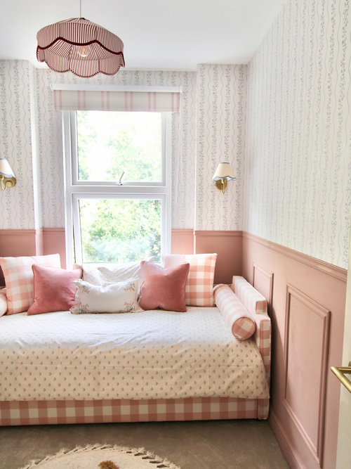 Posie Standard Bed in Pink